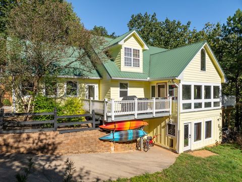 A home in Ellijay