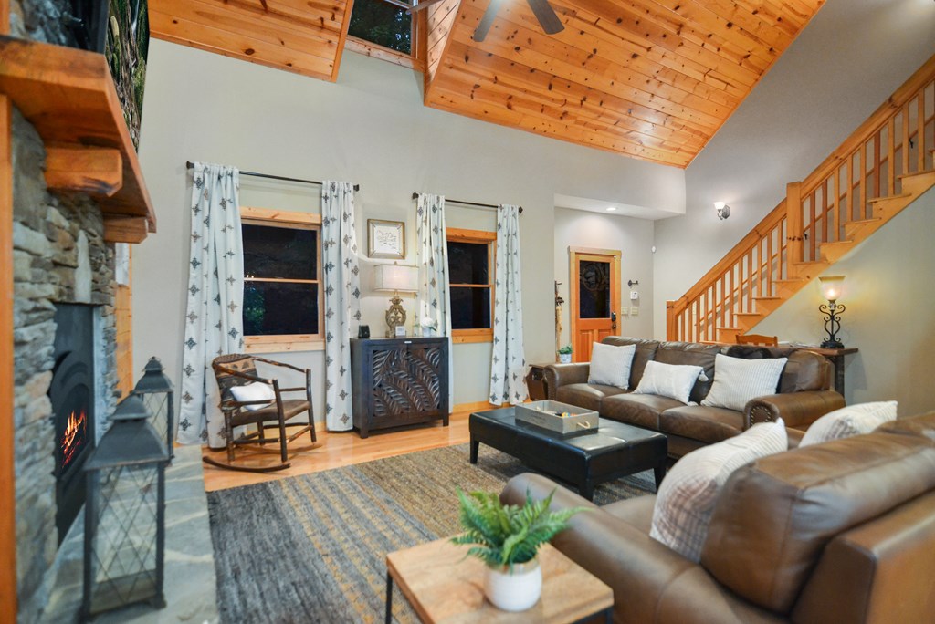 411 Gunite Circle