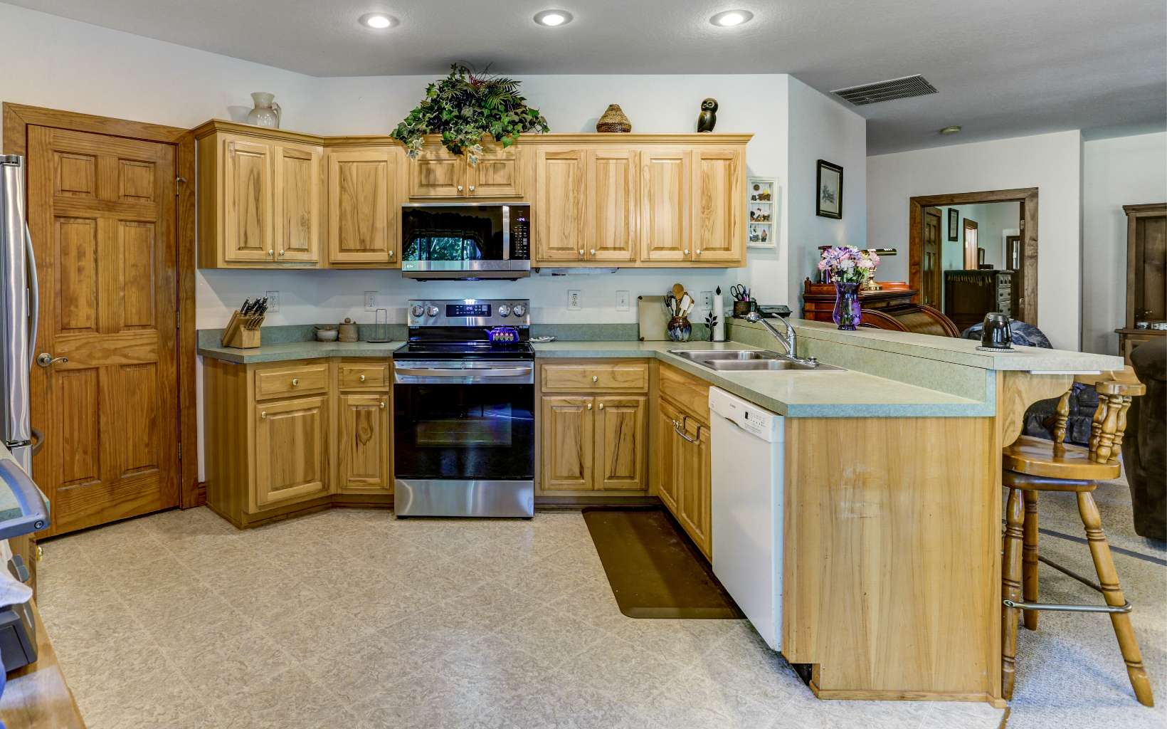 76 Hollyanne Pond Road
