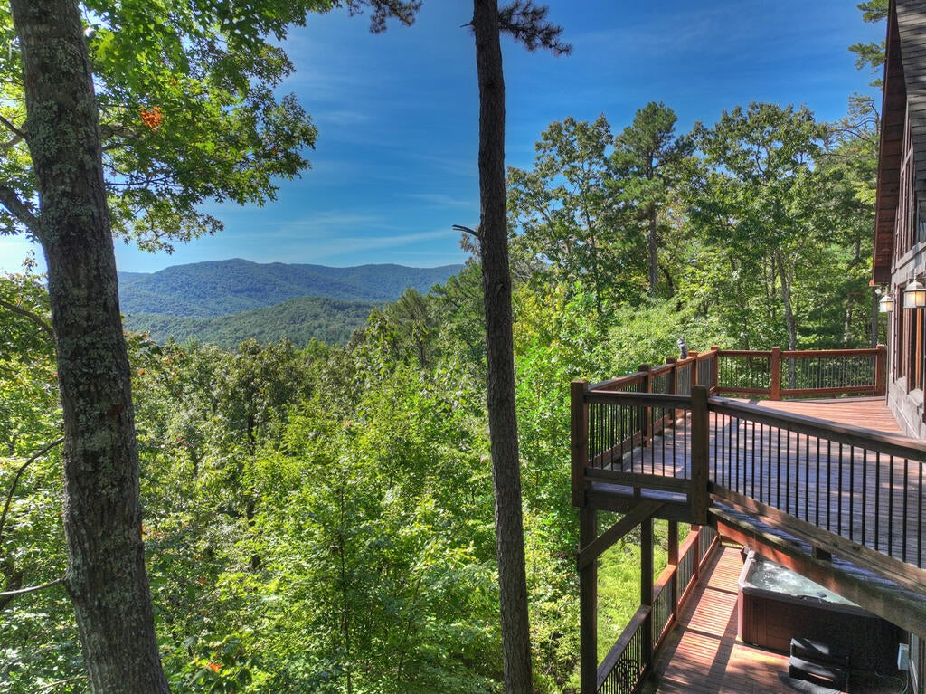 300 Cloudland Trace