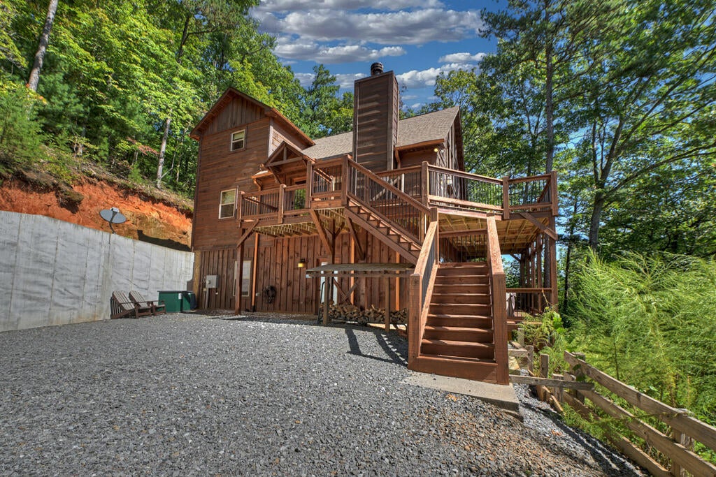 300 Cloudland Trace