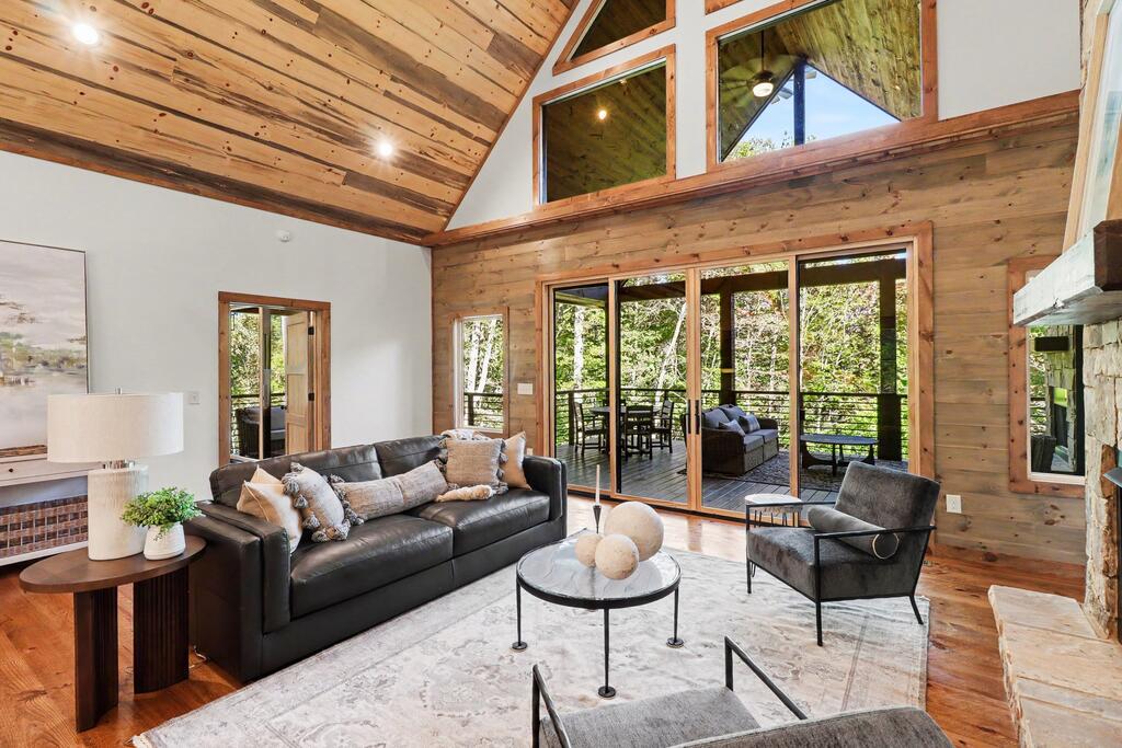 172 Wolf Creek Circle