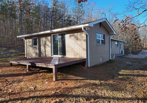 A home in Hiawassee