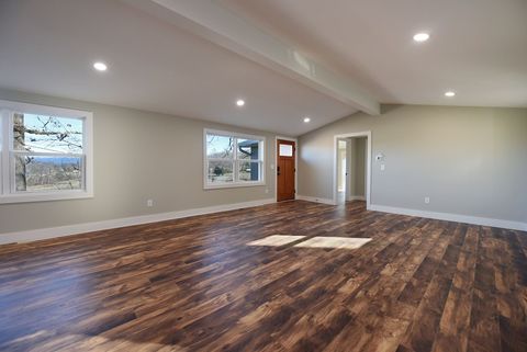 A home in Hiawassee