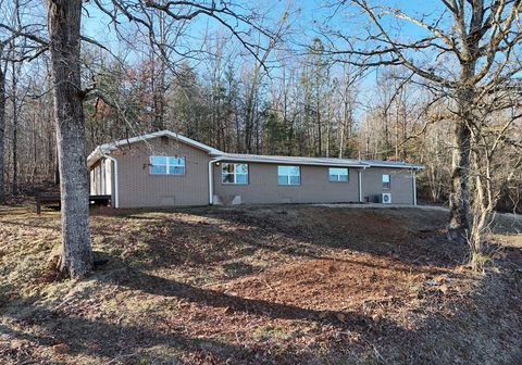 A home in Hiawassee