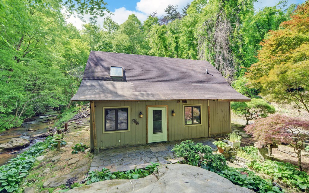 554 Oxford Drive