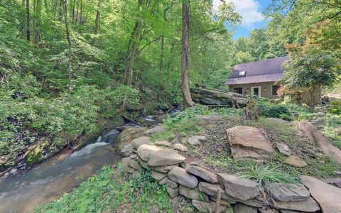 554 Oxford Drive Ellijay GA 30540