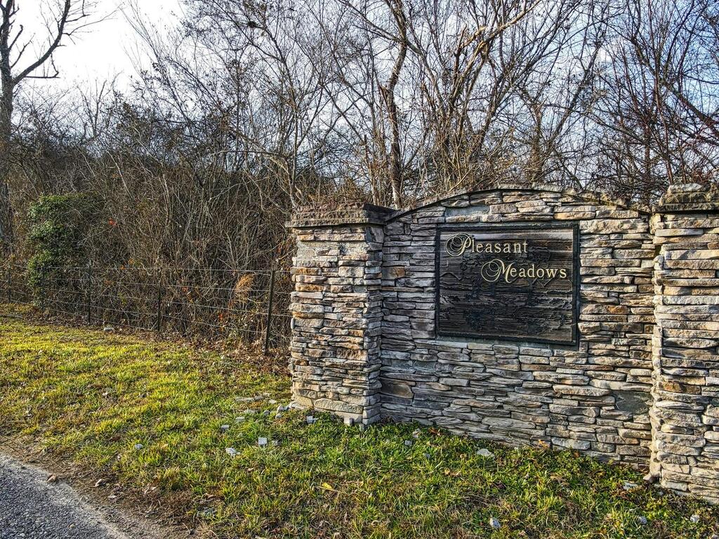 Lot 43 Coras View