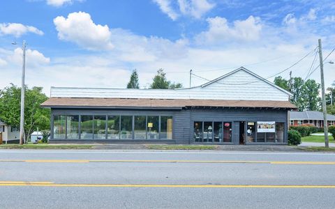 7493 Us Hwy 76 W Young Harris GA 30582