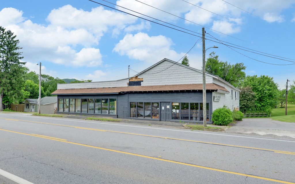 7493 Us Hwy 76 W