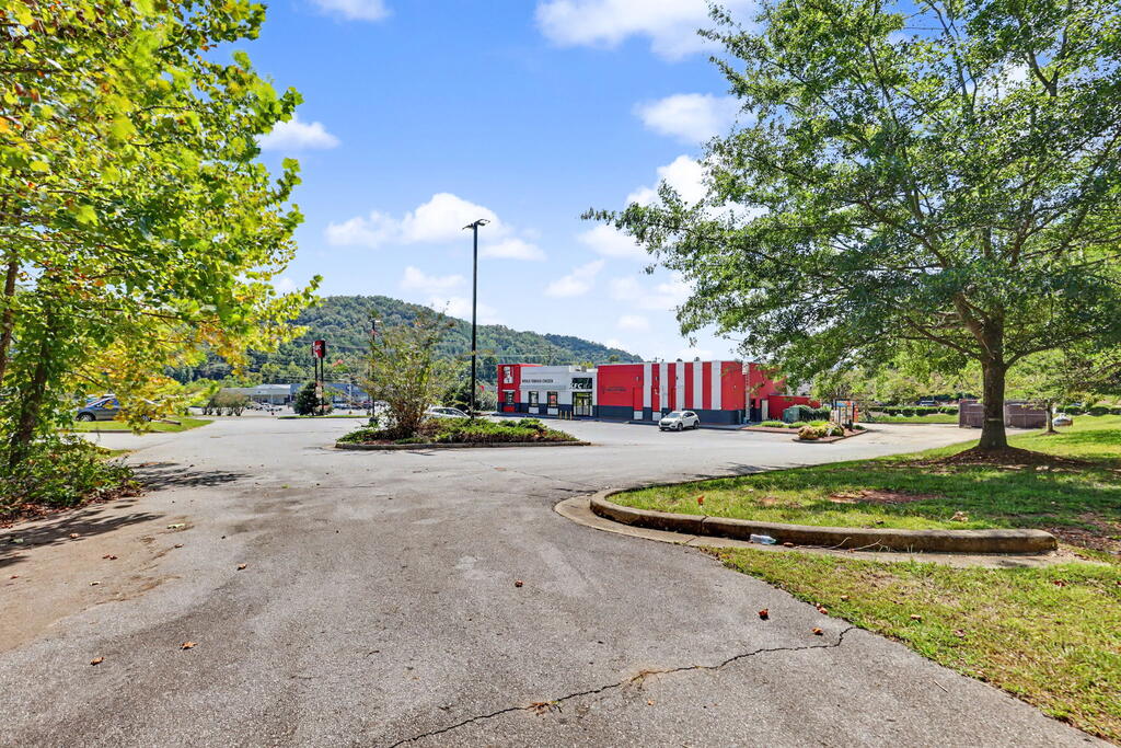 1271 Andrews Road