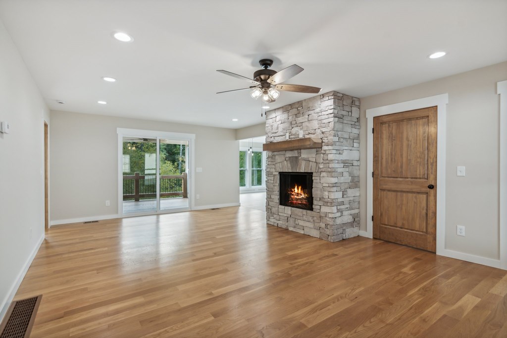 105 Riveredge Drive