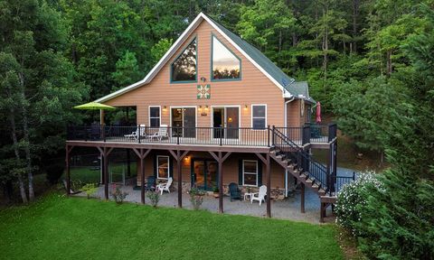 A home in Hayesville