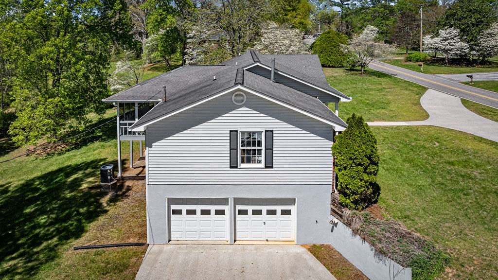 380 La Vista Drive