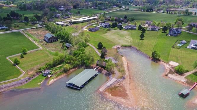 Hiawassee, Georgia, 30546, United States, 4 Bedrooms Bedrooms, ,3 BathroomsBathrooms,Residential,Active,2038165