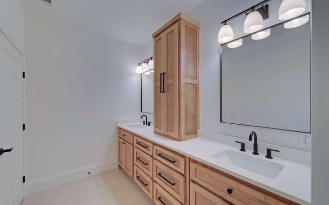 Hiawassee, Georgia, 30546, United States, 4 Bedrooms Bedrooms, ,3 BathroomsBathrooms,Residential,Active,2038165
