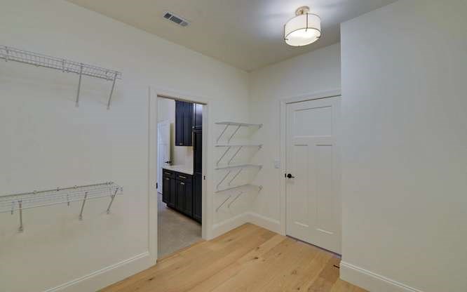 Hiawassee, Georgia, 30546, United States, 4 Bedrooms Bedrooms, ,3 BathroomsBathrooms,Residential,Active,2038165