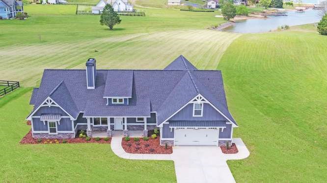 Hiawassee, Georgia, 30546, United States, 4 Bedrooms Bedrooms, ,3 BathroomsBathrooms,Residential,Active,2038165