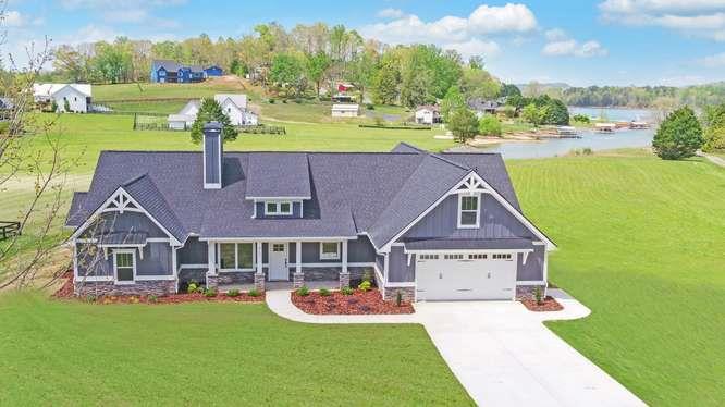 Hiawassee, Georgia, 30546, United States, 4 Bedrooms Bedrooms, ,3 BathroomsBathrooms,Residential,Active,2038165