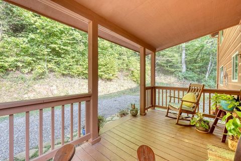 A home in Hayesville