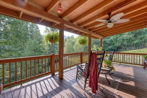 A home in Hayesville