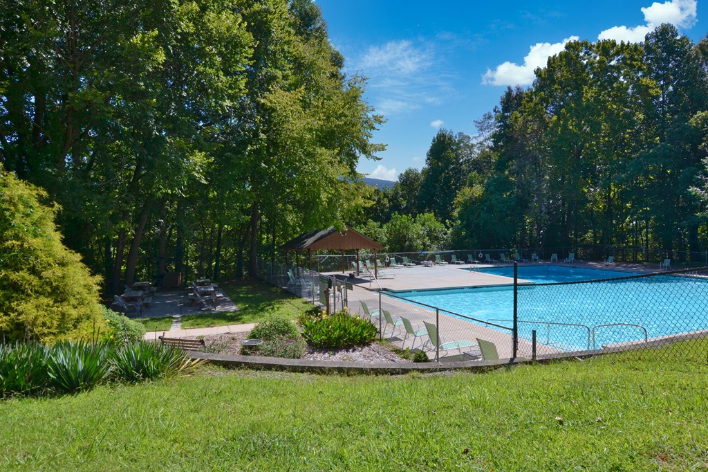 Ellijay, Georgia 30536, United States, 3 Bedrooms Bedrooms, ,3 BathroomsBathrooms,Residential,Active,59477