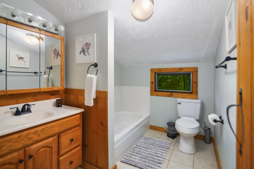 Ellijay, Georgia 30536, United States, 3 Bedrooms Bedrooms, ,3 BathroomsBathrooms,Residential,Active,59477