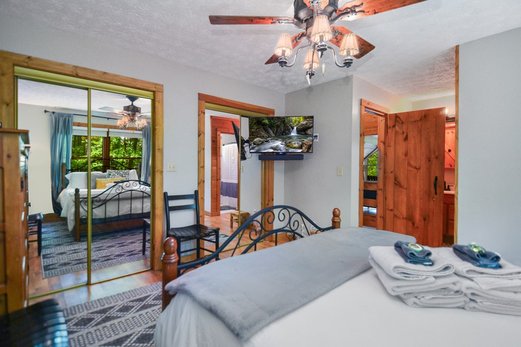 Ellijay, Georgia 30536, United States, 3 Bedrooms Bedrooms, ,3 BathroomsBathrooms,Residential,Active,59477