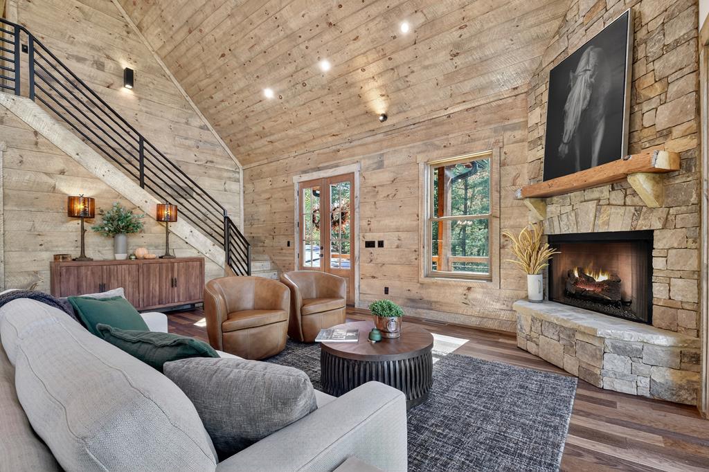 1204 Settlers Ridge Road