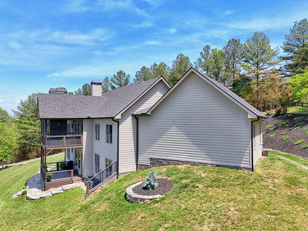 Blairsville, Georgia, 30512, United States, 4 Bedrooms Bedrooms, ,5 BathroomsBathrooms,Residential,Active,2019440