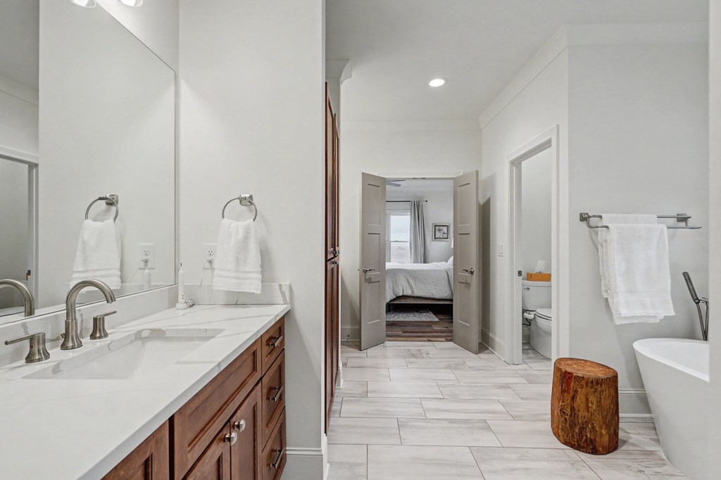 Blairsville, Georgia, 30512, United States, 4 Bedrooms Bedrooms, ,5 BathroomsBathrooms,Residential,Active,2019440