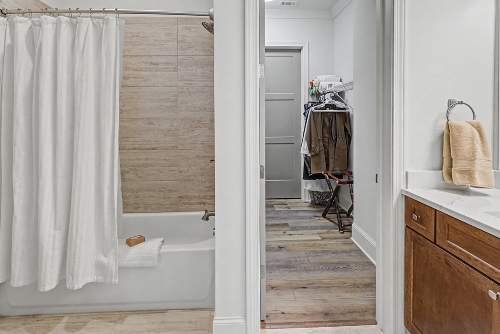 Blairsville, Georgia, 30512, United States, 4 Bedrooms Bedrooms, ,5 BathroomsBathrooms,Residential,Active,2019440