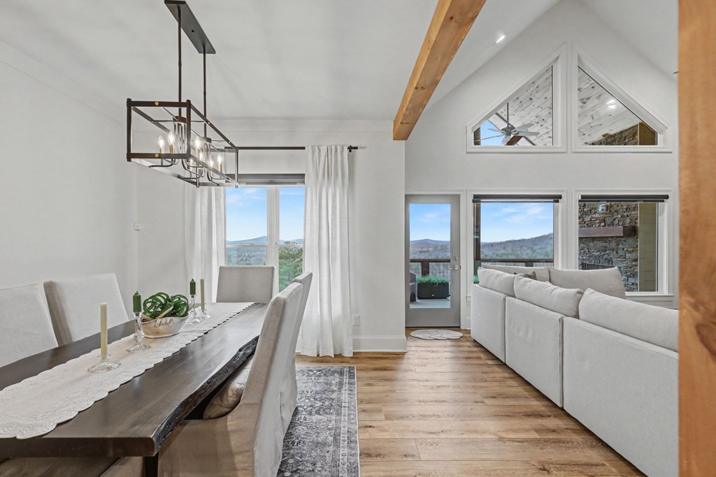 Blairsville, Georgia, 30512, United States, 4 Bedrooms Bedrooms, ,5 BathroomsBathrooms,Residential,Active,2019440