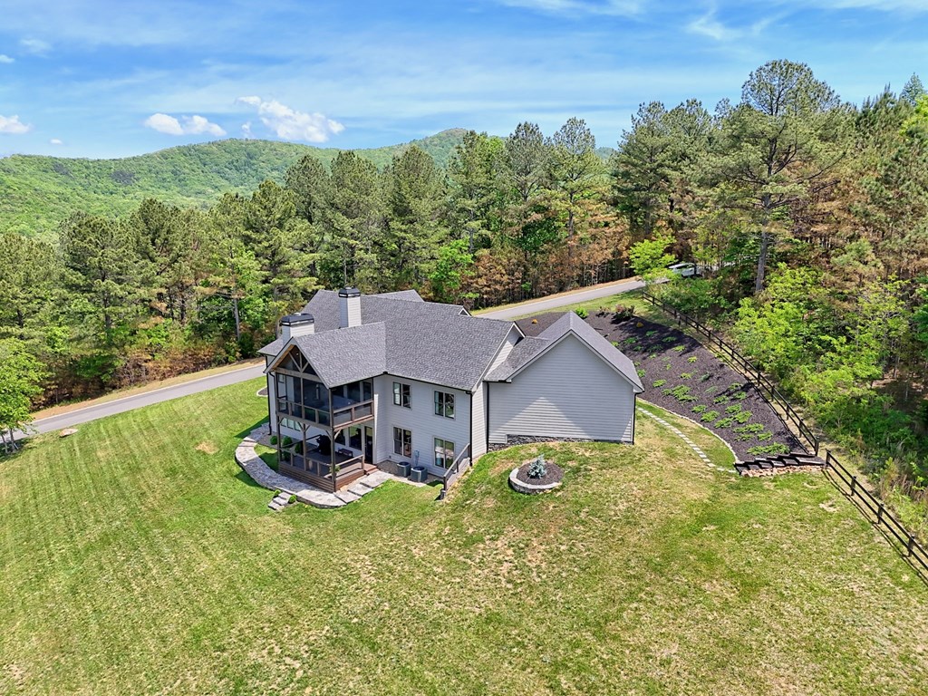 Blairsville, Georgia, 30512, United States, 4 Bedrooms Bedrooms, ,5 BathroomsBathrooms,Residential,Active,2019440