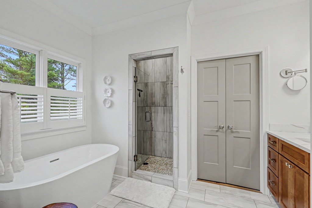 Blairsville, Georgia, 30512, United States, 4 Bedrooms Bedrooms, ,5 BathroomsBathrooms,Residential,Active,2019440