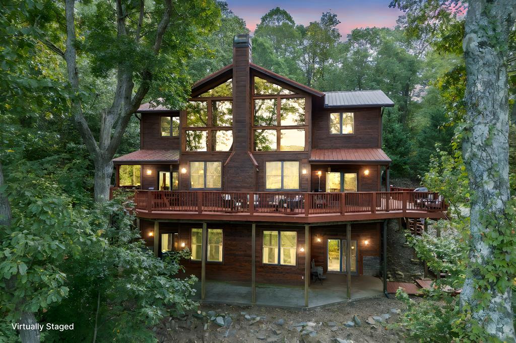 881 Fox Mountain