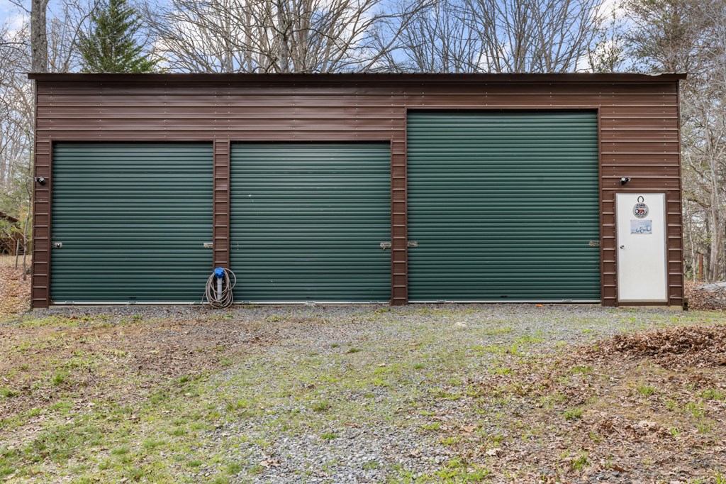 130 Happy Valley Lane