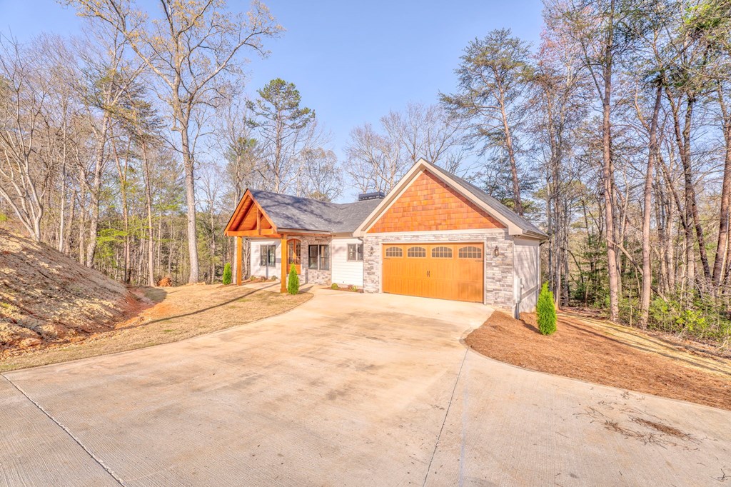 114 Vista Heights Drive