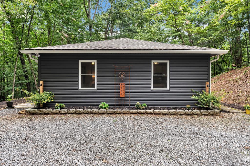 728 Pleasant Gap Road