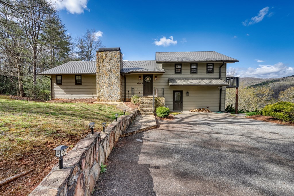 2360 The Ridges