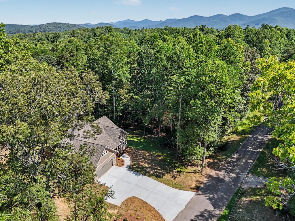 329 Hawks Nest Road