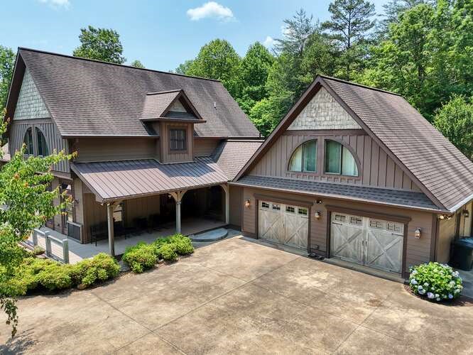 115 Dawsons Lane