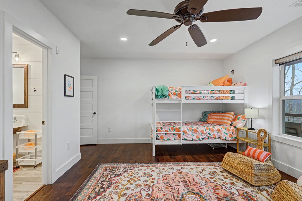 Blairsville, Georgia, 30512, United States, 4 Bedrooms Bedrooms, ,4 BathroomsBathrooms,Residential,Active,2019454
