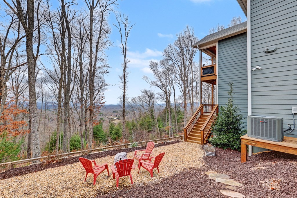 Blairsville, Georgia, 30512, United States, 4 Bedrooms Bedrooms, ,4 BathroomsBathrooms,Residential,Active,2019454