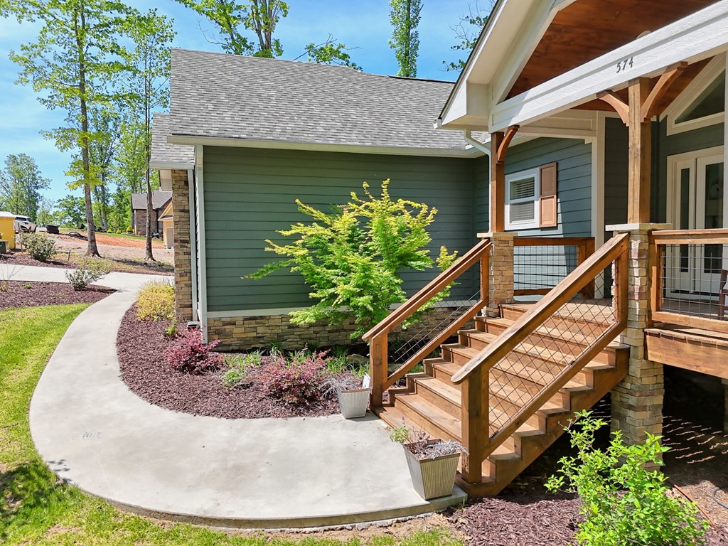 Blairsville, Georgia, 30512, United States, 4 Bedrooms Bedrooms, ,4 BathroomsBathrooms,Residential,Active,2019454