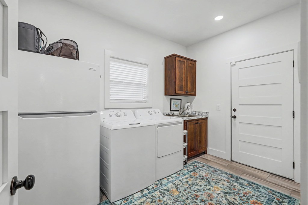Blairsville, Georgia, 30512, United States, 4 Bedrooms Bedrooms, ,4 BathroomsBathrooms,Residential,Active,2019454
