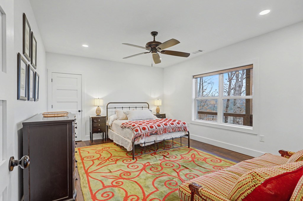 Blairsville, Georgia, 30512, United States, 4 Bedrooms Bedrooms, ,4 BathroomsBathrooms,Residential,Active,2019454