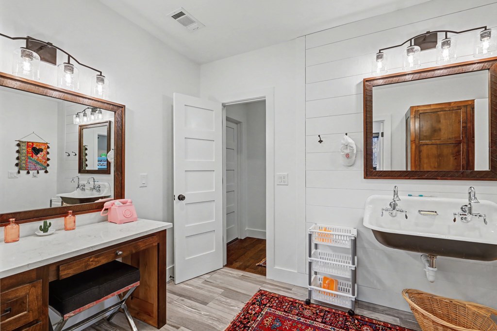 Blairsville, Georgia, 30512, United States, 4 Bedrooms Bedrooms, ,4 BathroomsBathrooms,Residential,Active,2019454