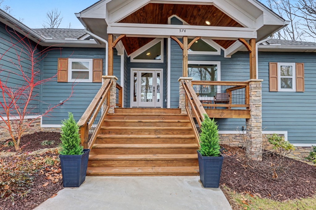 Blairsville, Georgia, 30512, United States, 4 Bedrooms Bedrooms, ,4 BathroomsBathrooms,Residential,Active,2019454