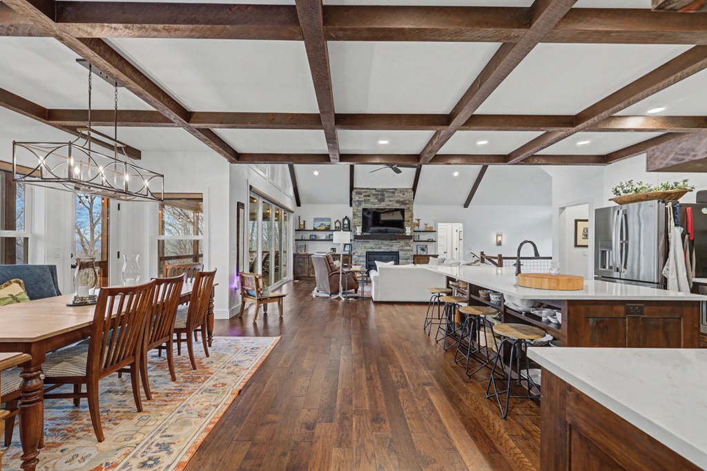 Blairsville, Georgia, 30512, United States, 4 Bedrooms Bedrooms, ,4 BathroomsBathrooms,Residential,Active,2019454